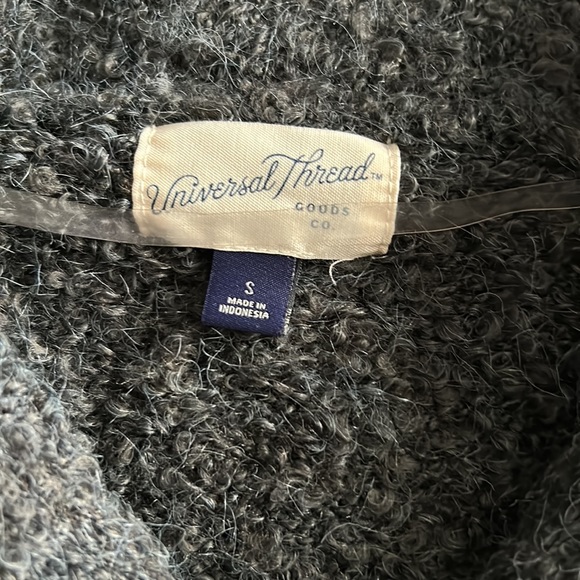 Cozy, collared chunk knit pullover - Picture 2 of 5